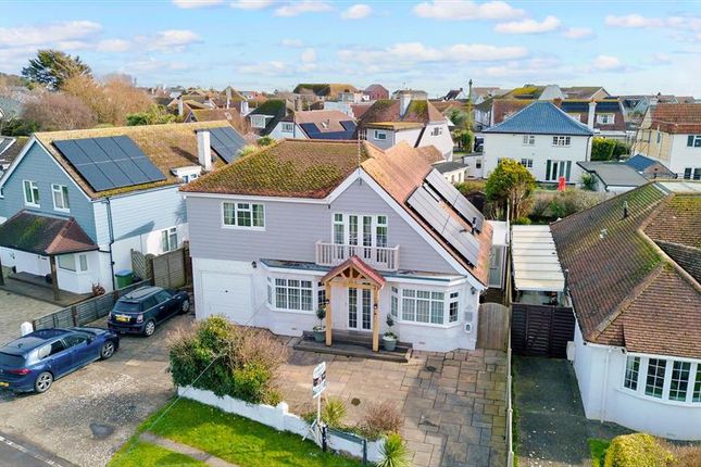 Norfolk Way, Bognor Regis, West Sussex 4 bed detached house for sale