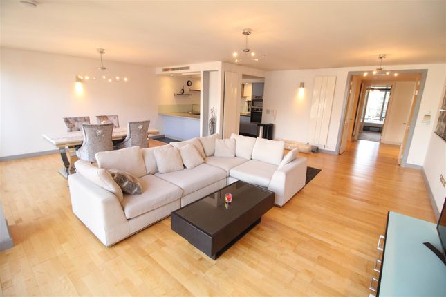 Leftbank, Spinningfields, Manchester 2 bed flat for sale