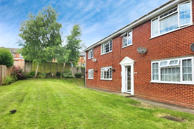 Roseacre Close, Kent CT2 2 bed flat for sale