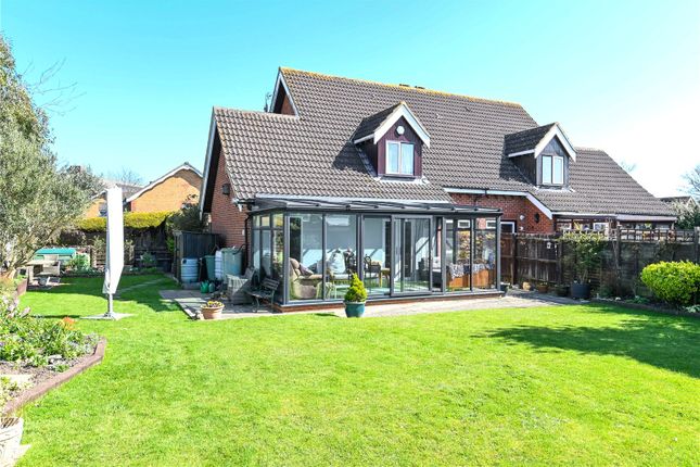 Park Road, Barton on Sea, New Milton... 3 bed semi