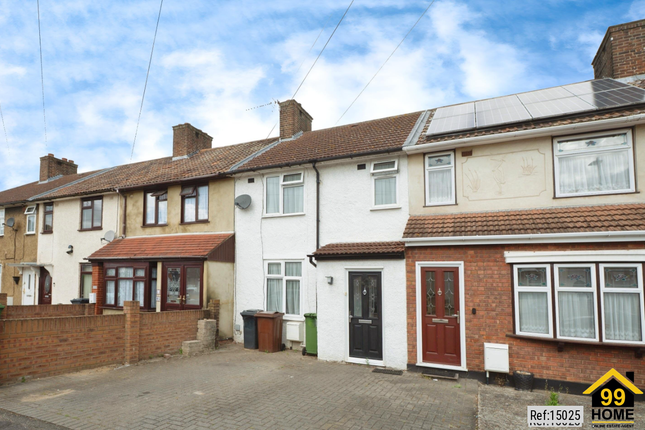 Davington Road, Dagenham, Essex, RM8 3 bed terraced house for sale