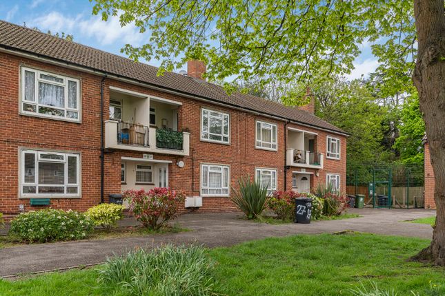 Chingley Close, Bromley, BR1 1 bed apartment for sale