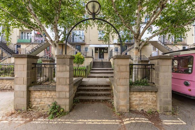 Saffron Court, Bath BA1 3 bed maisonette for sale