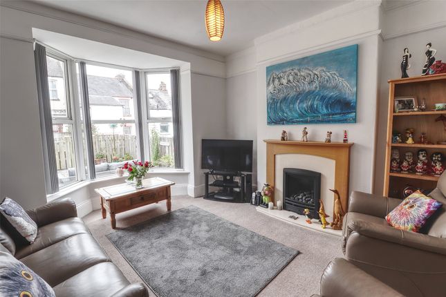 Cambridge Grove, Ilfracombe, Devon, EX34 3 bed terraced house for sale