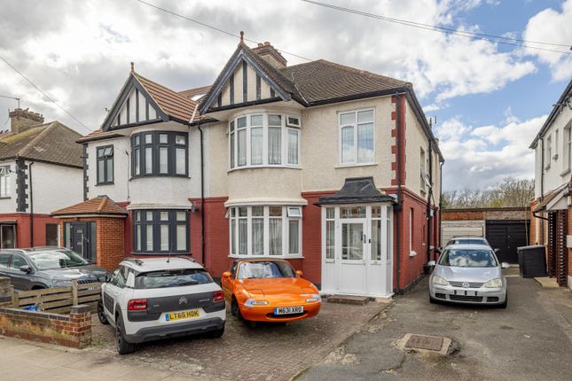 Robson Road, NW10 3SG 4 bed semi