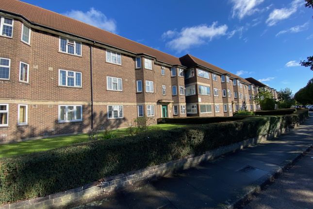 Great West Road, TW5 2 bed flat for sale
