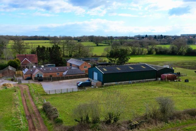 Oak Barn, Newland Hall Farm, Newland... 4 bed barn conversion for sale