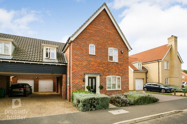 3 bedroom link detached house for sale