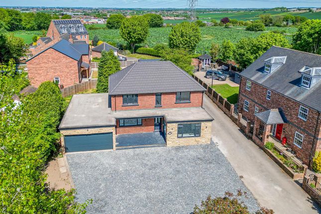 Green Lane, Wakefield WF3 5 bed detached house for sale