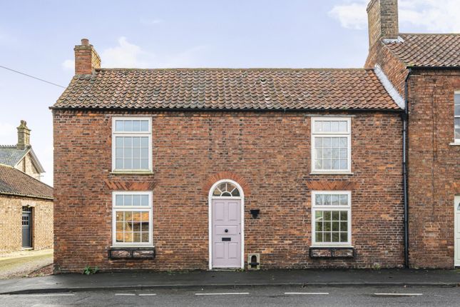 94 High Street, Martin, Lincoln... 3 bed semi