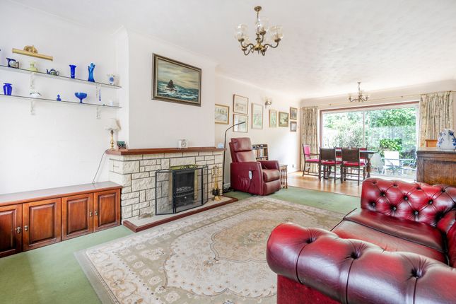 Rose Oak Lane, Bristol BS36 4 bed semi