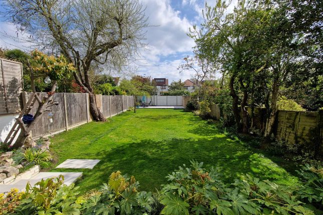 5 bedroom semi-detached house for sale