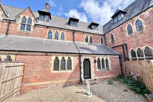 St. Clare's Court, Darlington 7 bed terraced house for sale