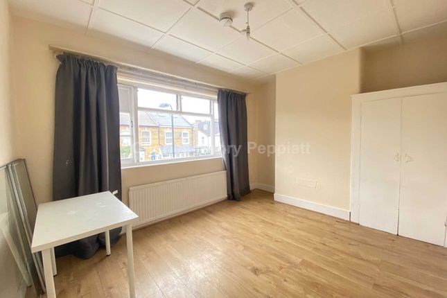 Cranbourne Road, London, E15 3 bed terraced house for sale