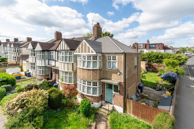 3 bed end terrace house