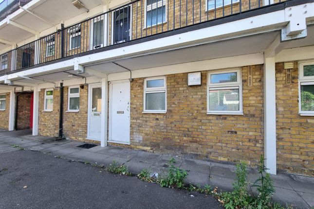Green Lane, Ilford 1 bed maisonette for sale