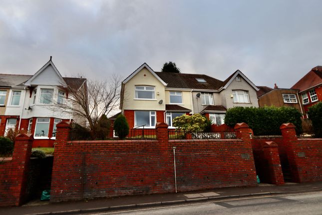 3 bed semi-detached house