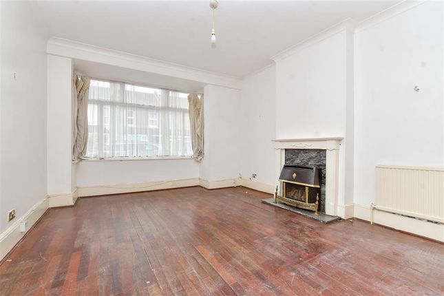 4 bedroom end of terrace house for sale
