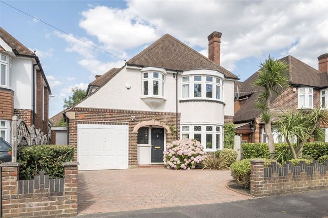 Hillmont Road, Esher, KT10 3 bed detached house for sale