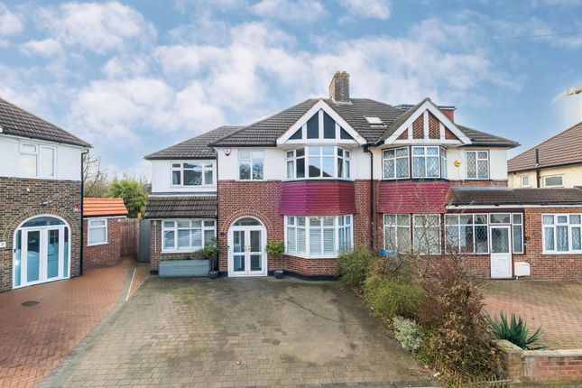 5 bedroom semi-detached house for sale