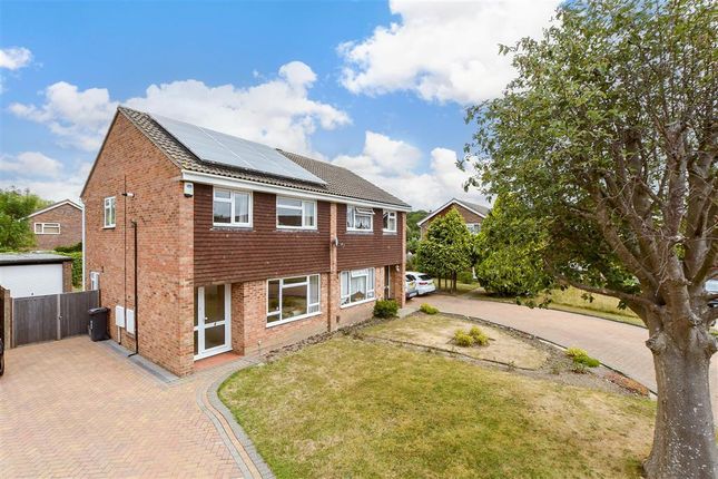 Palmer Close, Horley, Surrey 3 bed semi