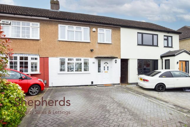 Trinity Lane, Waltham Cross EN8 3 bed terraced house for sale