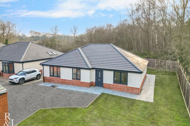 Willow Woods Close, Newbold Coleorton 3 bed detached house for sale