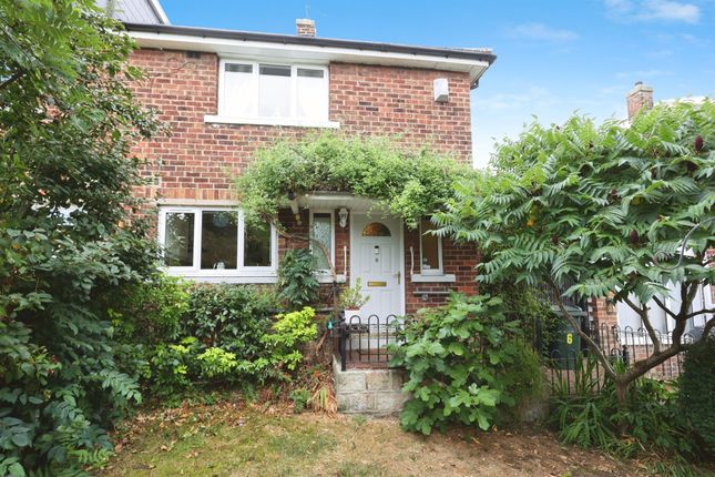 2 bedroom semi-detached house for sale