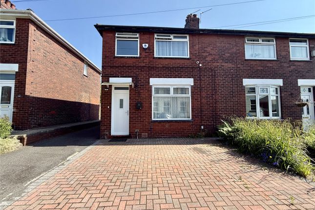 Springfield Lane, Royton, Oldham... 3 bed semi