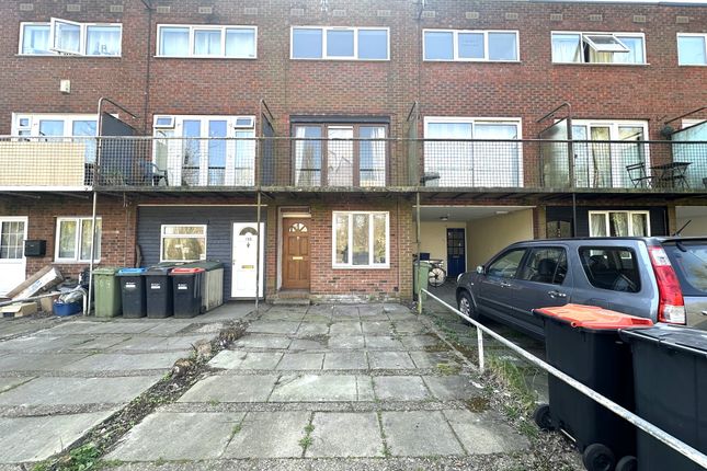 4 bedroom town house for sale