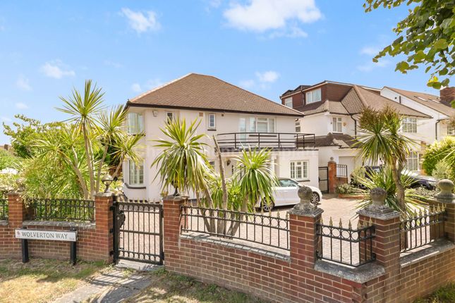 Chase Road, Southgate 4 bed detached house for sale