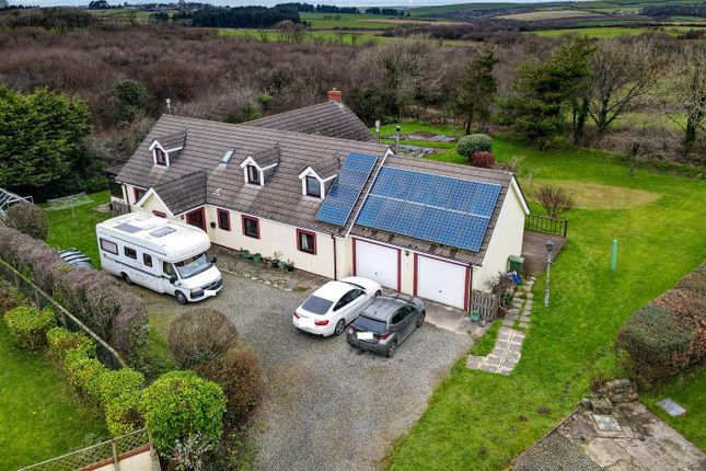 4 Courtfield Drive, Simpson Cross... 5 bed detached house for sale