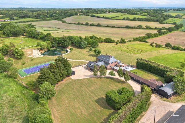 6 bedroom detached house for sale