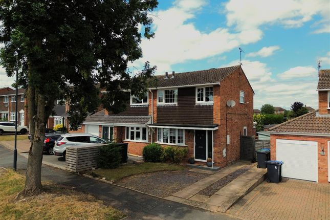 3 bedroom semi-detached house for sale