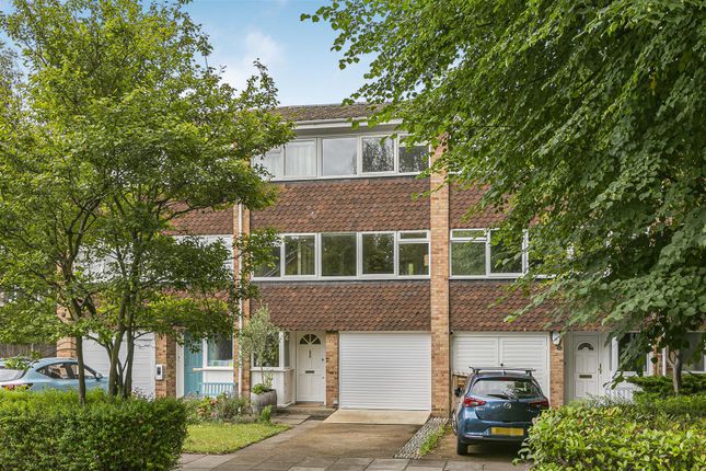 Breamwater Gardens, Richmond TW10 4 bed townhouse for sale