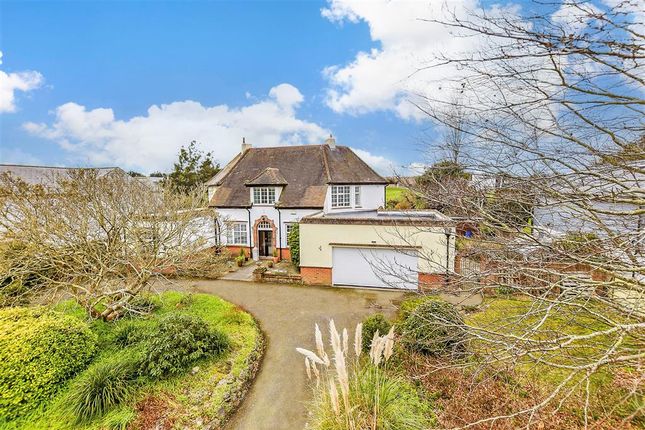4 bed detached house