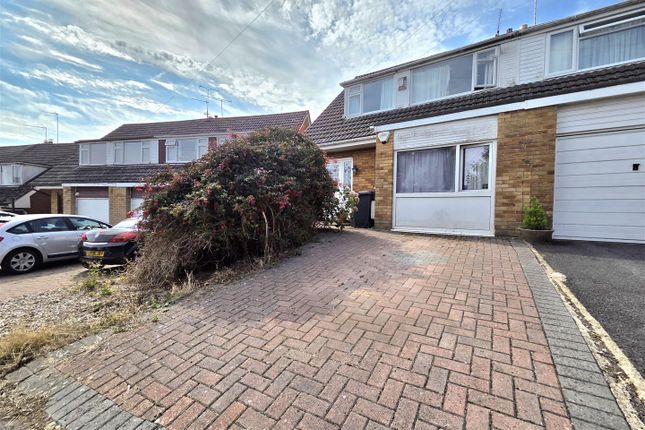 Larkham Close, Matson, Gloucester 3 bed semi
