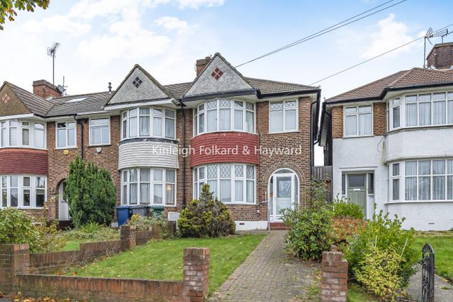 Hampden Way, Southgate, London, N14 3 bed semi