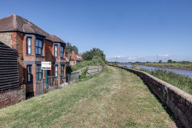 Lynn Road, Wiggenhall St. Germans, PE34 3 bed detached house for sale