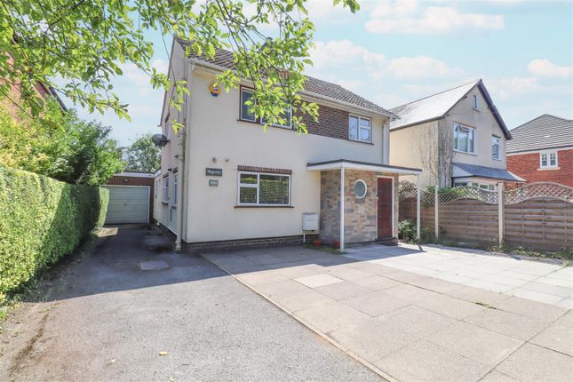 Fleet Road, Farnborough GU14 4 bed detached house for sale