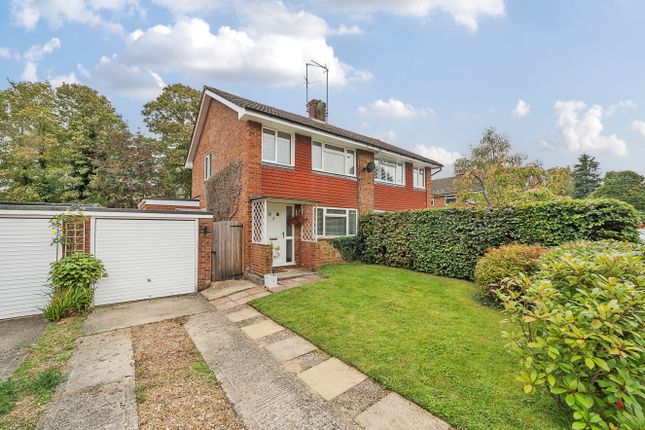 Phillips Crescent, Hampshire GU35 3 bed semi