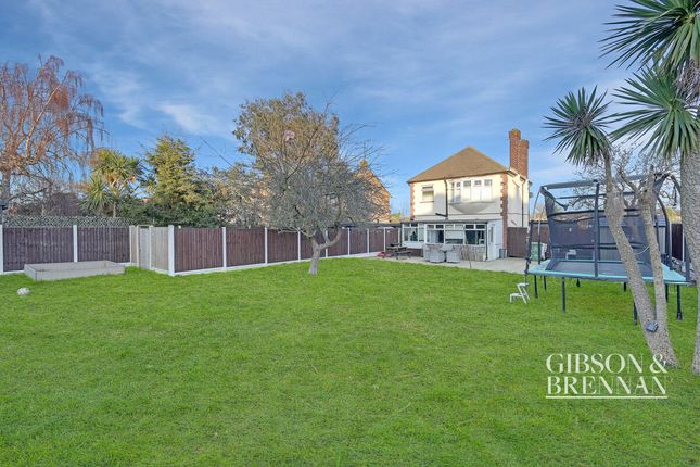 Timberlog Lane, Basildon, SS14 3 bed detached house for sale