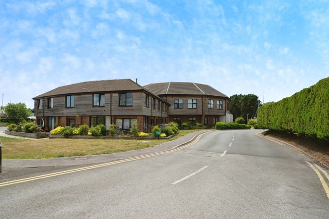 3 bedroom flat for sale