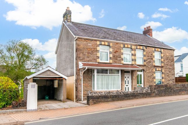 Brecon Road, Ystradgynlais, Swansea. SA9 3 bed semi