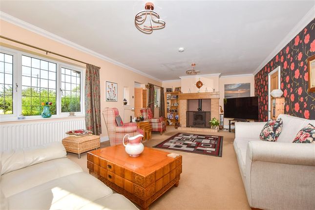 3 bed detached house