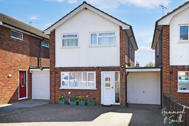 High Road, Epping CM16 3 bed link detached house for sale
