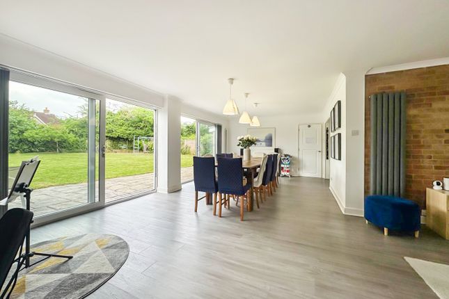 Orkney Close, Calcot, Reading, RG31 7 bed detached house for sale