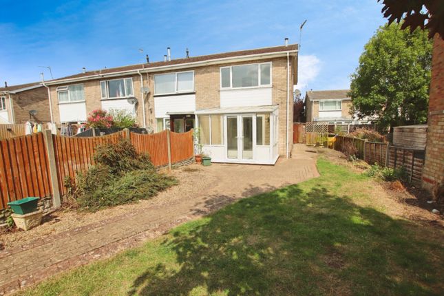 Foyle Close, Lincoln, Lincolnshire, LN5 2 bed end of terrace house for sale