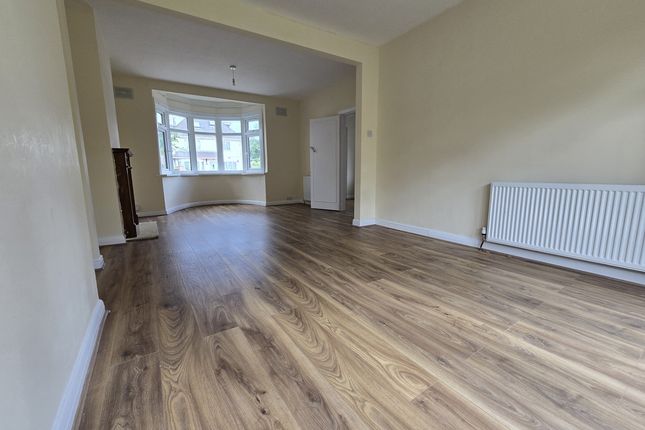 3 bed semi-detached house