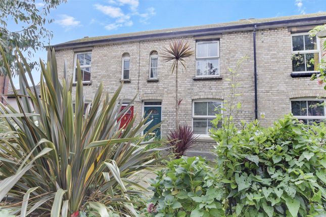 Loverings Court, Barnstaple, EX31 2 bed terraced house for sale